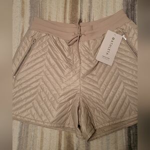 NWT Athleta Women's Beige Quilted Athletic Ski Shorts